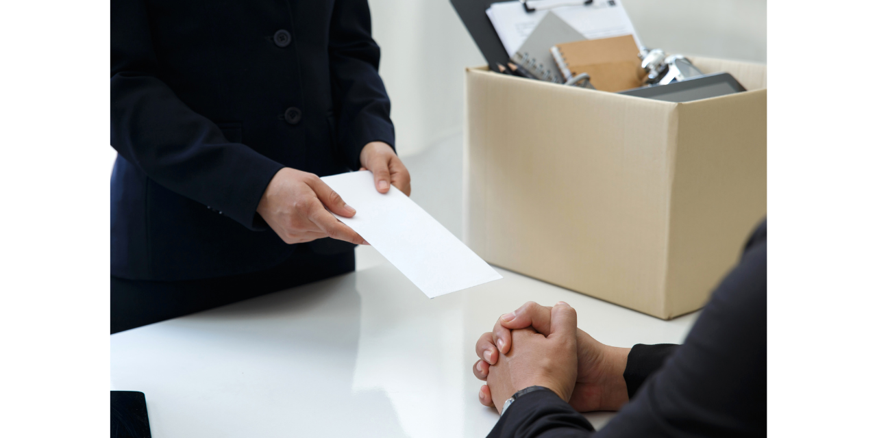 新卒 離職率 defer